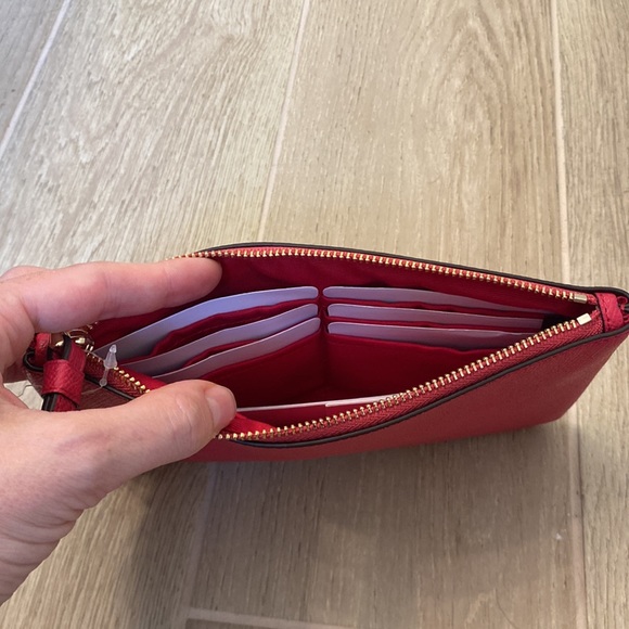 NWT Coach Wristlet - Picture 5 of 10